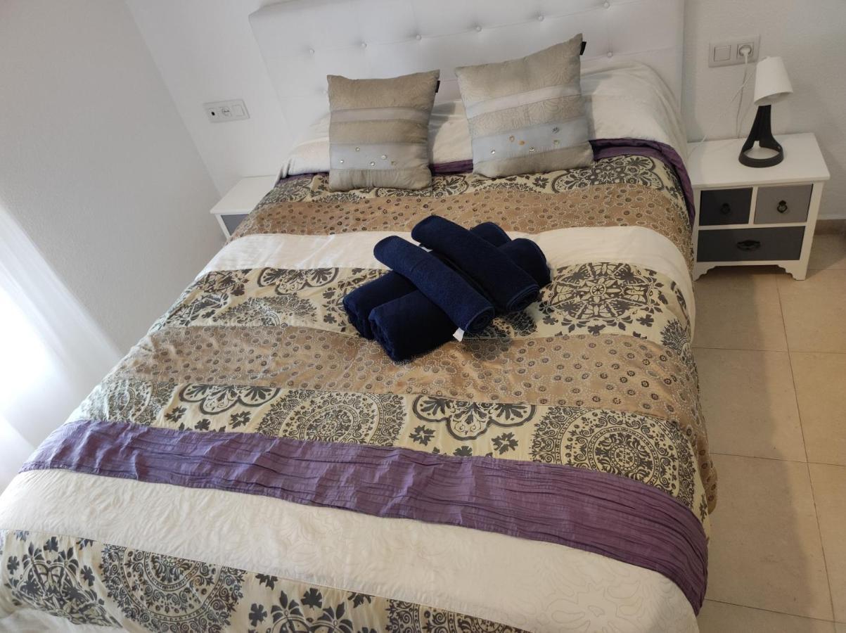 Atico De 1 Dormitorio En Pleno Centro Con Parking アヤモンテ エクステリア 写真